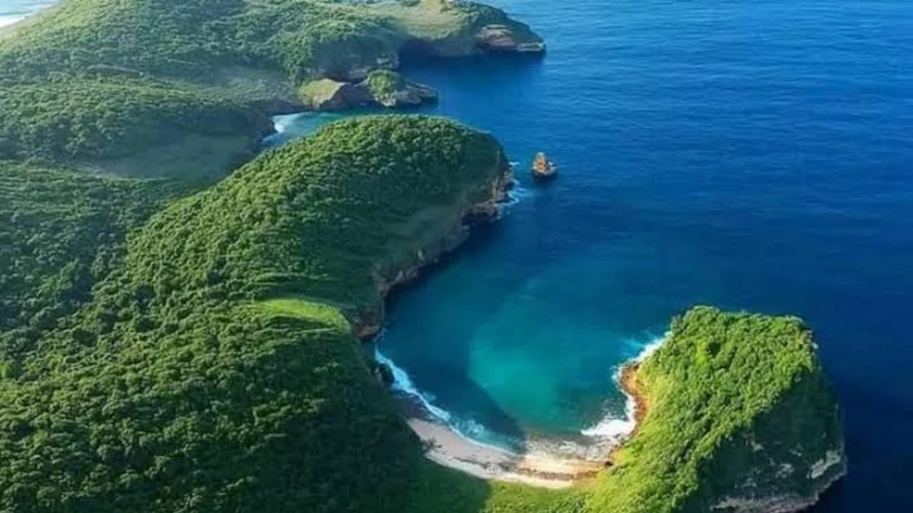 Lombok Dinobatkan Sebagai Destinasi Wisata Terbaik Dunia 2025