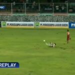 Kebenaran di Balik Kerusuhan: Wasit, Bukan Supporter, yang Picu Emosi
