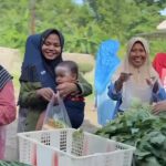 Bumdes Candi Berkah Bagikan Belanja Gratis, Warga Candibinangun Antusias