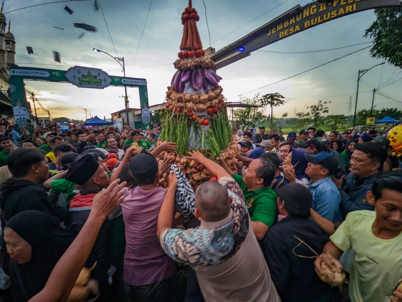 Sewu Ketupat Menyatukan: Warisan Budaya Pasuruan dengan Potensi Wisata Global
